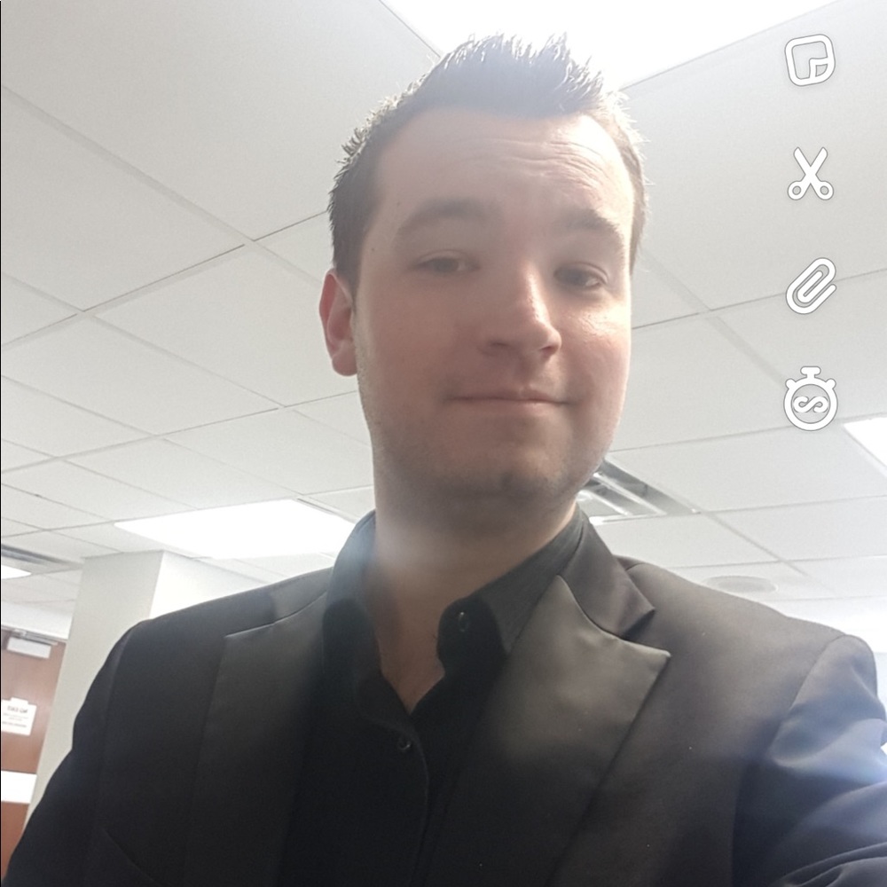 Meet your Posher, Devin